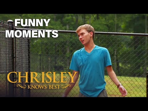 Chrisley Knows Best | Chase Cheats To Get Steps On His Fitness Tracker | Funny Moments | S 3 E 16