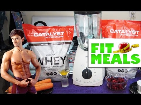 MUSCLE BUILDING PROTEIN SMOOTHIE RECIPE | Fit Meals #6