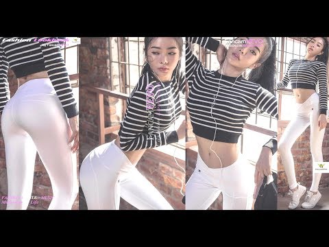 [FASHION LOOKBOOK] [HOW TO | STYLING WHITE LEGGINGS WITH NIKE TRAINERS FOR GYM ft. SR] by FancamVEVO