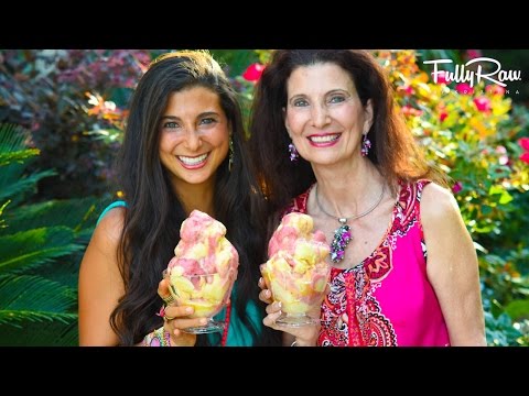 Strawberry Lemonade Ice Cream with Mom! FullyRaw Vegan Recipe!